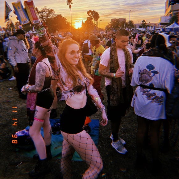 Meet The Posher, Jessica - Picture 5 of 5